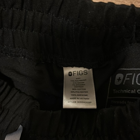 Figs pants - Picture 3 of 5